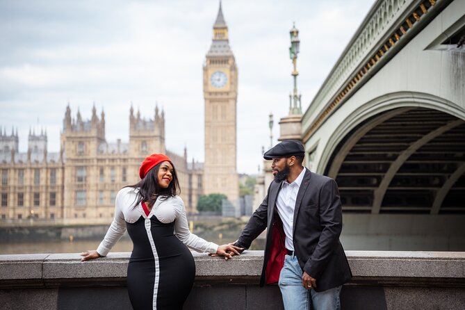 Private landmarks photoshoot for families and couples - Big Ben, Westminster Bridge, and the best use of 15 minutes
