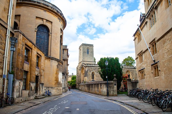 Private Oxford Walking Tour With University Alumni Guide - What two hours can realistically cover