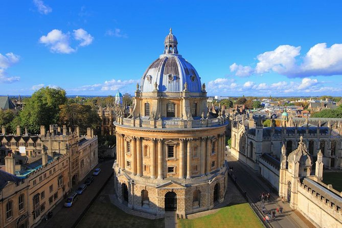 Private Oxford Walking Tour With University Alumni Guide - Getting the Oxford college system straight