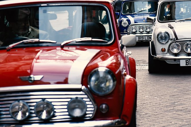 Private Panoramic Tour of London in a Classic Car - The cathedral and the centre of government