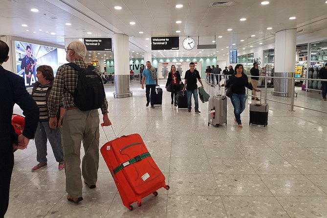 Private Round Trip Transfer between London Airports and Hotel - What the ride feels like on London roads