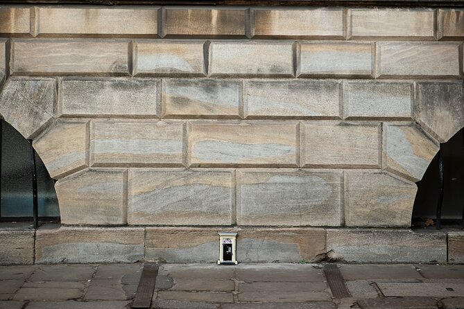 Private Self-Guided Dinky Door Hunt in Cambridge - What the Dinky Door hunt actually is