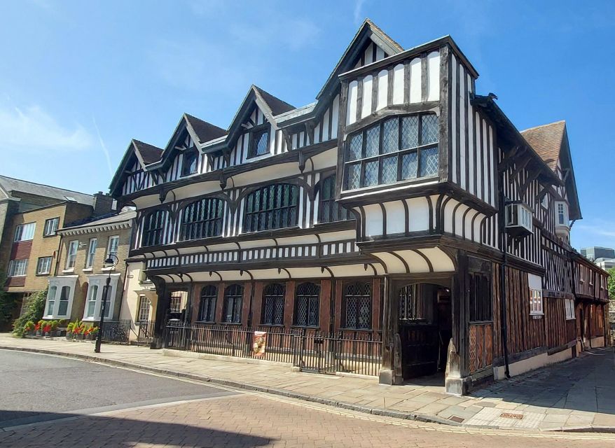 Private Southampton Walking Tour - Tudor House and the city’s older buildings