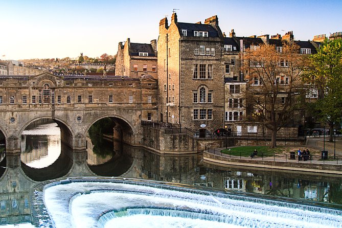 Private Tour to Stonehenge, Bath and The Cotswolds - Castle Combe and the Cotswold wool story