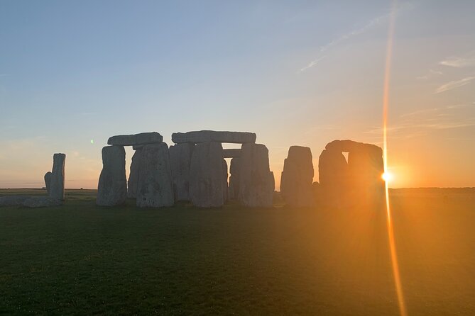 Private Tour to Stonehenge, Bath and The Cotswolds - Lacock for Harry Potter fans
