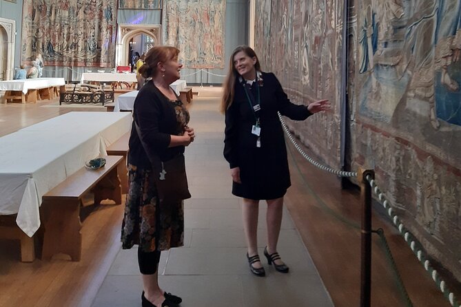 Private tour with an accredited expert guide Hampton Court Palace - The Great Hall and the Haunted Gallery