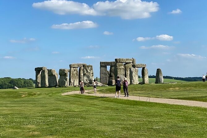 Private Windsor Castle and Stonehenge Day Tour - Price, tickets, and the real cost