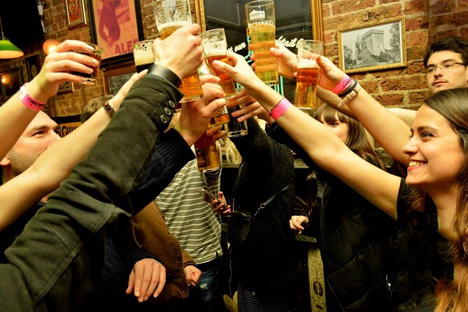 Pub Crawl in Edinburgh - Guide energy can shape the whole night