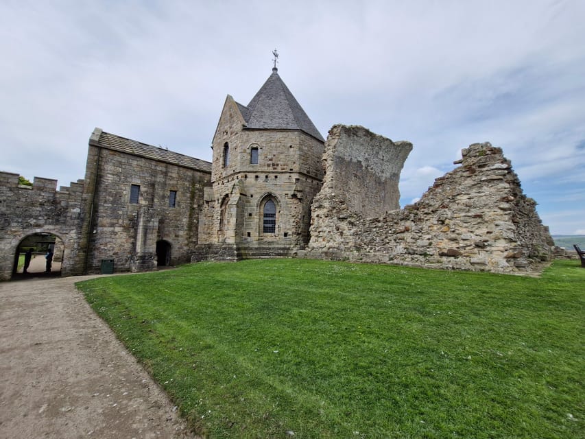 Queensferry: Sightseeing Cruise to Inchcolm Island - Weather, clothing, and practical comfort