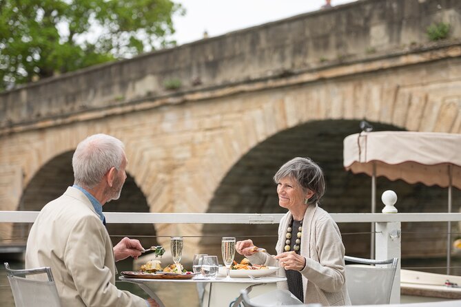 River Cruise with Three Course Riverside Restaurant Dining - Starting beside Oxford’s historic Folly Bridge