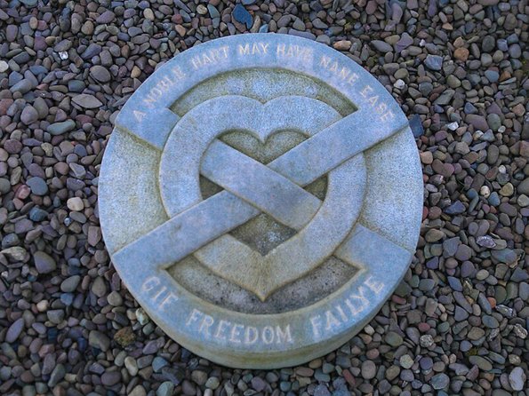 Rosslyn Chapel and Hadrian's Wall Small Group Tour from Edinburgh - The guide can make or break the long drive