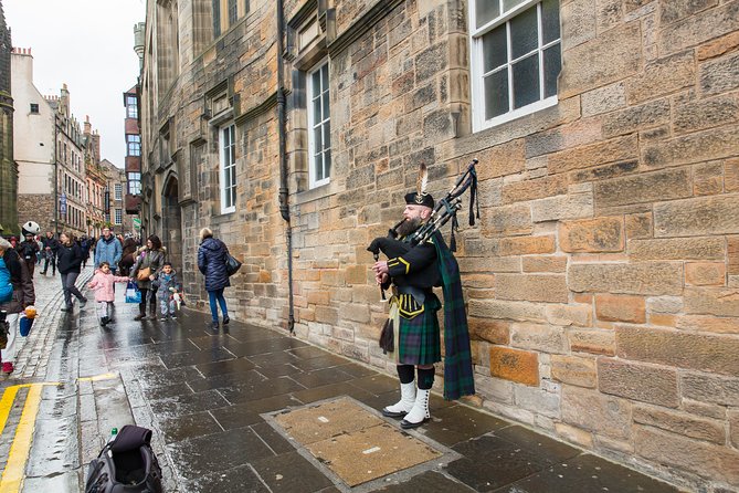 Royal Edinburgh Ticket - Hop-On Hop-Off and Attraction Admissions - The best central stops for extra Edinburgh time