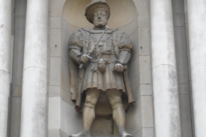 Secret Old London Guided Walking Tour - The guides are a major part of the value