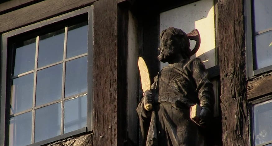 Secret Old London Walking Tour - Smithfield, jousts, and public executions