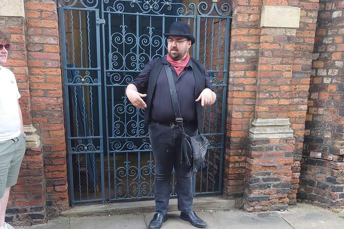 Shadows of York: Ghost Walk and Horrible History. - Clothing, cobbles, and comfort