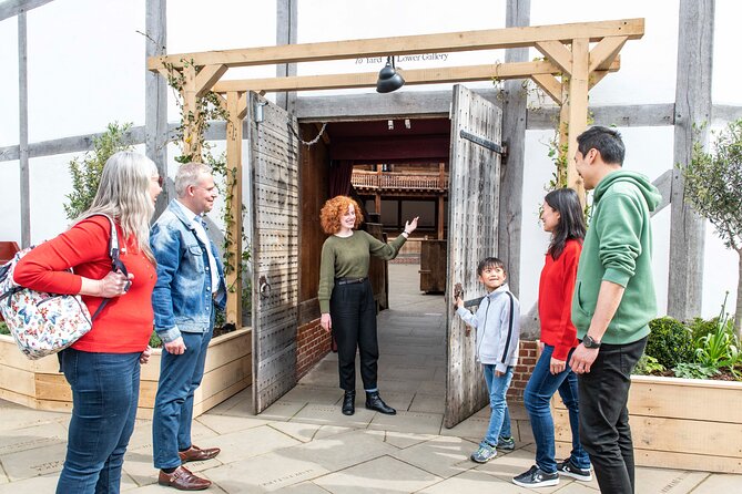Shakespeare's Globe Guided Tour - Inside the reconstructed 1599 Globe