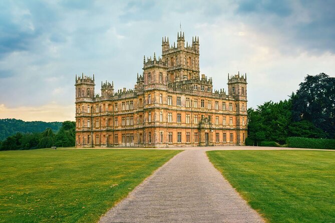 Shared Group Downton Abbey and Highclere Castle Tour from London - Key details at a glance