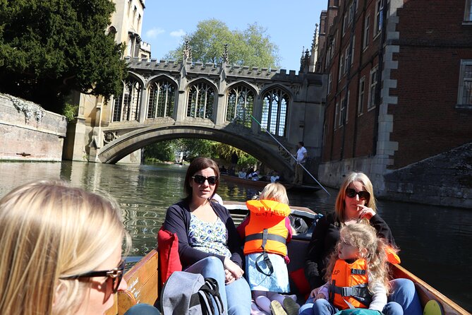 Shared Punt Tour - Cambridge - Magdalene College and Quayside: the northern start