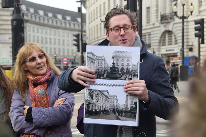 Sherlock Holmes Walking Tour in London - Somerset House brings the walk to the Strand