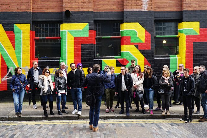 Shoreditch Street Art Tour London - Why a guided walk helps in Brick Lane
