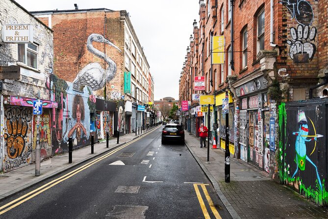 Shoreditch Street Art Tour London - What the guides add to the experience