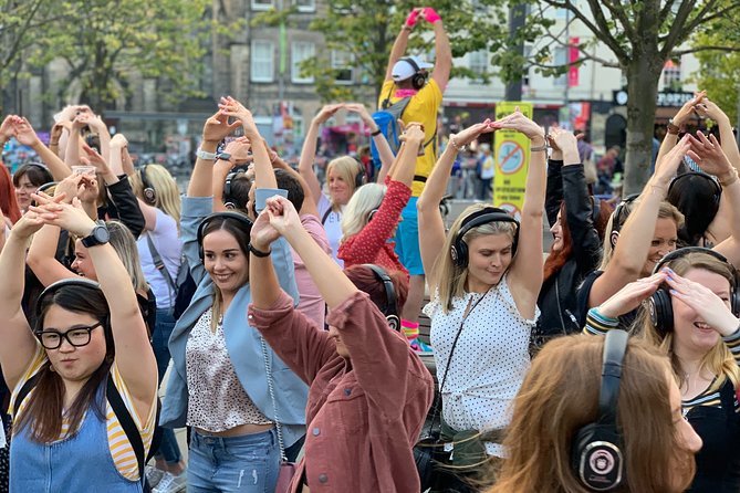 Silent Disco Adventure Tour - Dancing along the Royal Mile