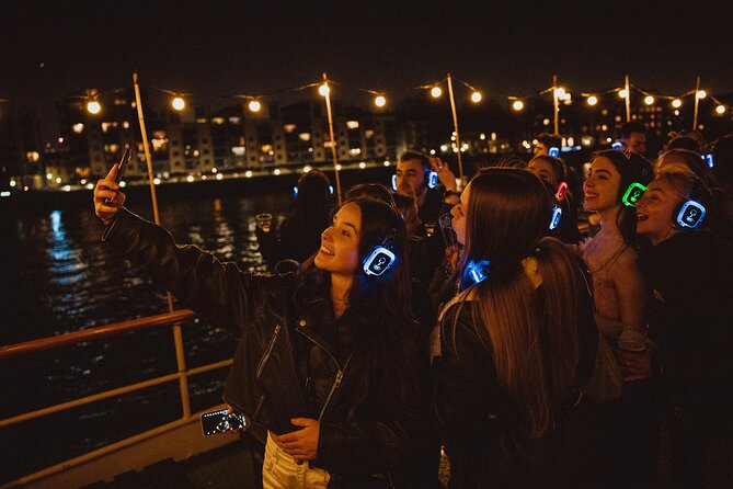 Silent Disco London Thames Boat Party - Boarding at 7 pm: allow time for the pier