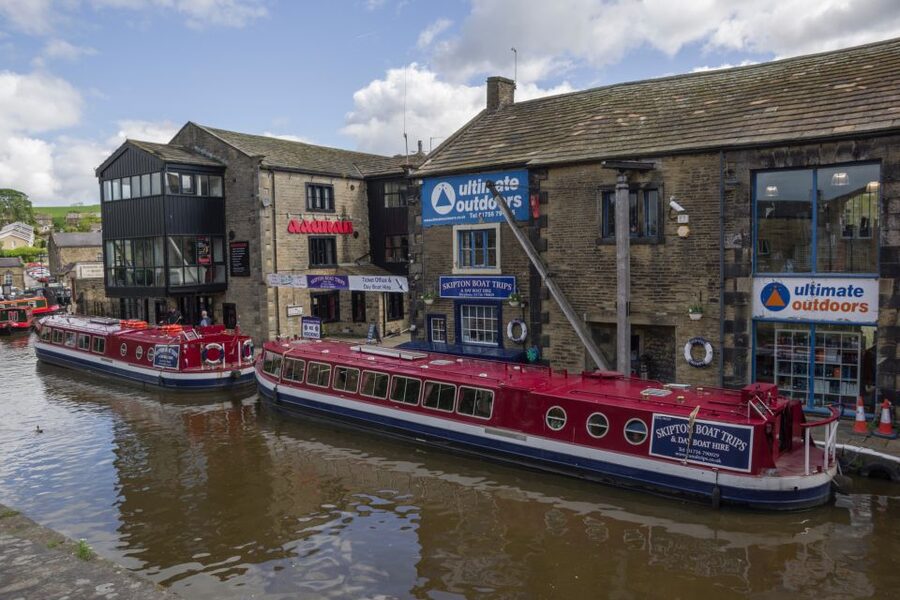 Skipton: 1-Hour Canal Cruise - The one-hour route and the canal scenery