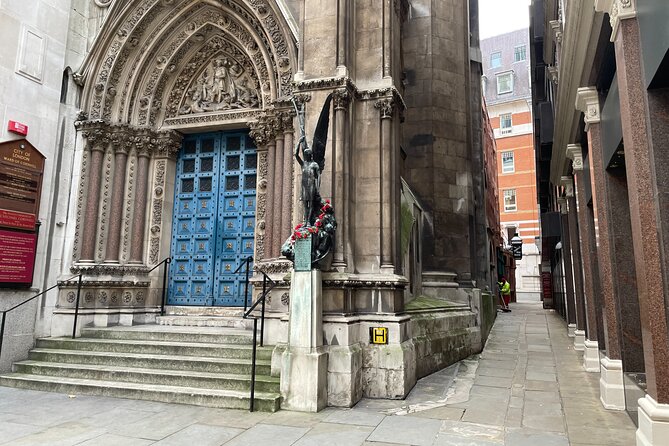 Slow Horses Locations – TV Walking Tour in London - Starting at Bunhill Fields and Blake’s grave
