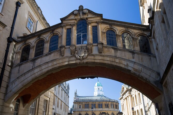 Small and Exclusive Oxford Highlights Tour - Radcliffe Camera and Radcliffe Square