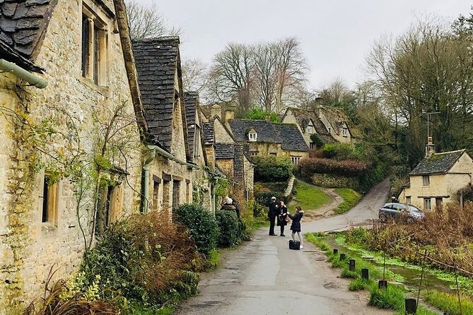 Small-Group Cotswolds Tour (From London) - A 90-minute lunch stop in Bourton-on-the-Water