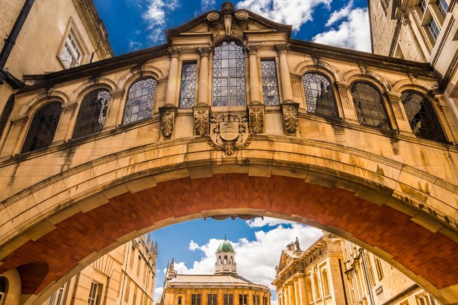 Small Group Cotswolds Villages, Stratford and Oxford Day Tour from London - Who should book this day tour?