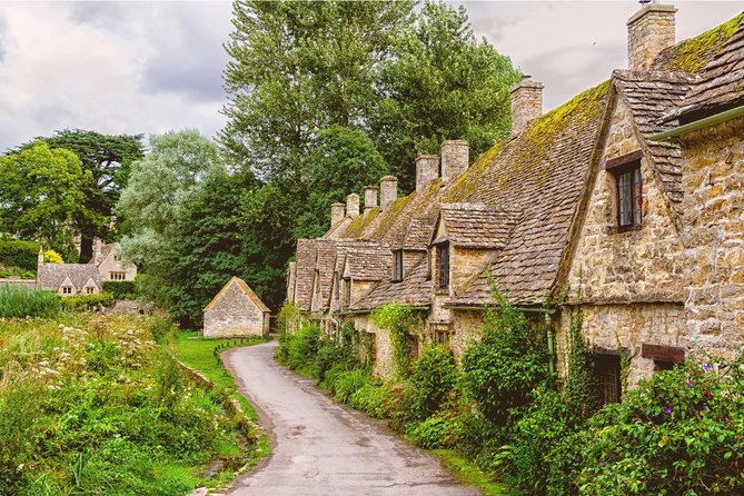 Small Group Cotswolds Villages, Stratford and Oxford Day Tour from London - Stratford-upon-Avon and Shakespeare’s streets