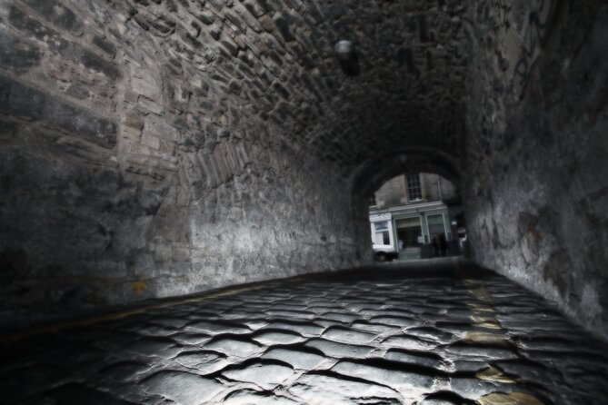Small Group Edinburgh Underground Vaults & Graveyard Ghost Tour - How scary is it?