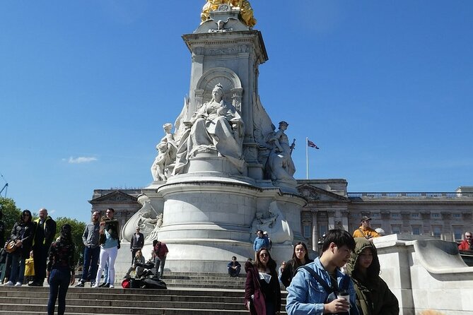 Small-Group London's Best Sights Walking Tour, Kids Join Free! - Starting at The Ritz and crossing Green Park