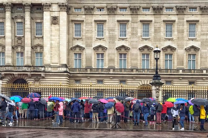 Small-Group London's Best Sights Walking Tour, Kids Join Free! - Westminster Abbey from the outside
