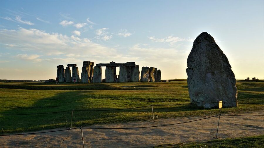 Southampton: Cruise Transfer to London via Stonehenge - Hotel and Heathrow drop-offs