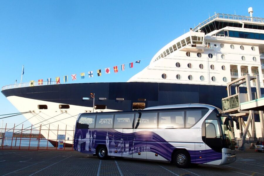 Southampton: Cruise Transfer to London via Stonehenge - Who gets the best value from this tour?