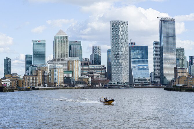 Speedboat Sightseeing: Embankment OR Westminster Pier -45 Minutes - The stories behind the riverfront sights
