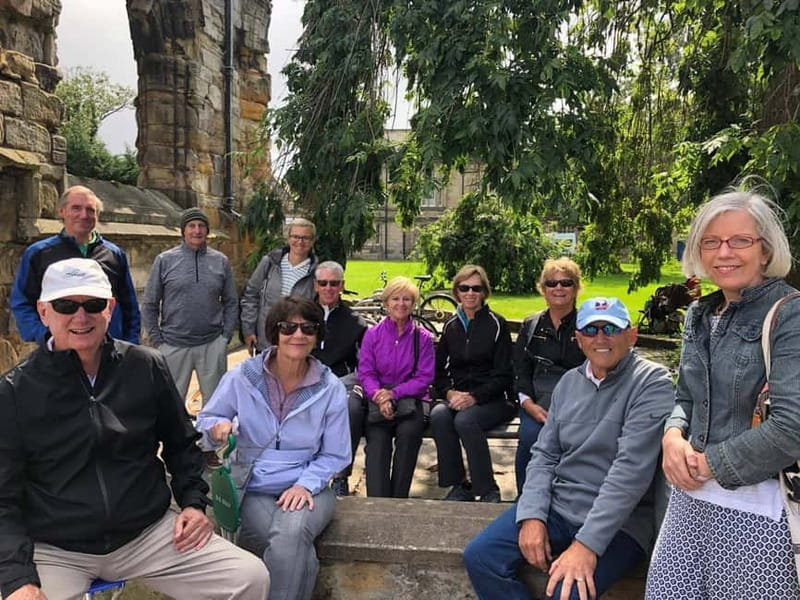 St Andrews: Top Sights Guided Walking Tour - Starting beside the Martyrs Monument