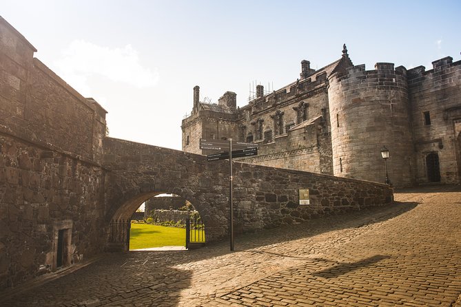 Stirling Castle, Loch Lomond and Cruise Day Tour from Glasgow - Why this Glasgow day trip works