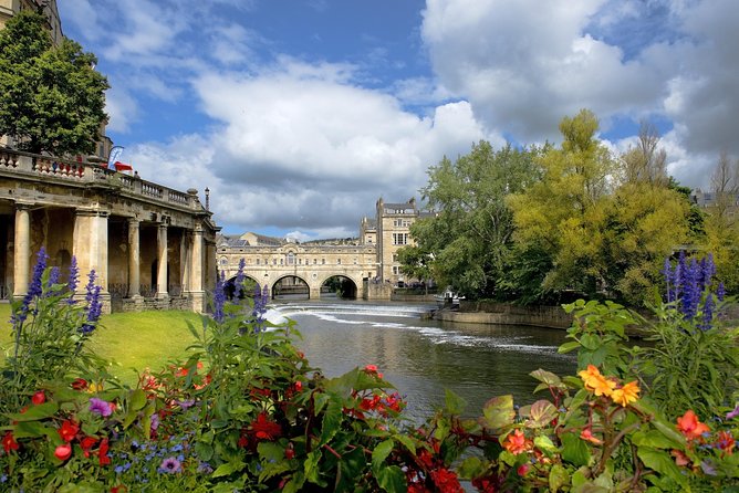 Stonehenge and Bath Day Trip from London with Optional Roman Baths Visit - The Roman Baths upgrade is worth considering