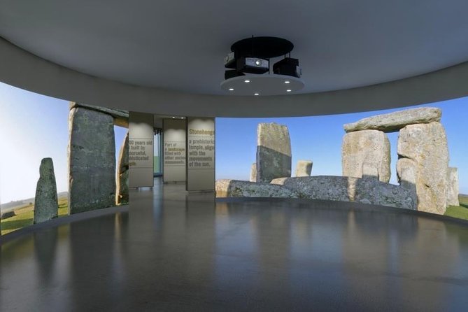 Stonehenge and Bath Tour from Oxford - Bath Abbey and the city’s layered past