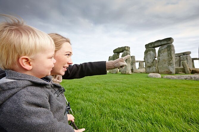 Stonehenge and Windsor from London - Stonehenge: more than a photo stop