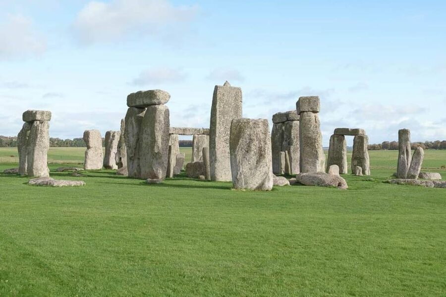 Stonehenge, Bath, Windsor and Roman Baths London Day Tours - Timing, weather, and practical preparation