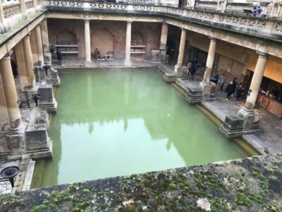 Stonehenge, Bath, Windsor and Roman Baths London Day Tours