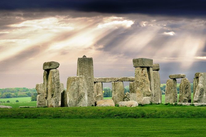 Stonehenge Half Day Tour with Entry and Extra Time - Who should book this Stonehenge outing?