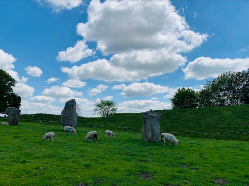 Stonehenge Special Access - Evening Tour from London - Meeting at Earls Court and settling into the coach
