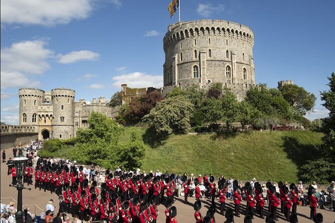 Stonehenge, Windsor Castle, and Bath from London - Who should book this excursion?