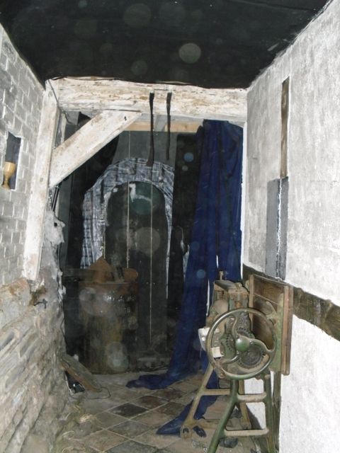 Stratford-upon-Avon: Lantern-Lit Ghost Tour at Tudor World - Practical tips for a better evening